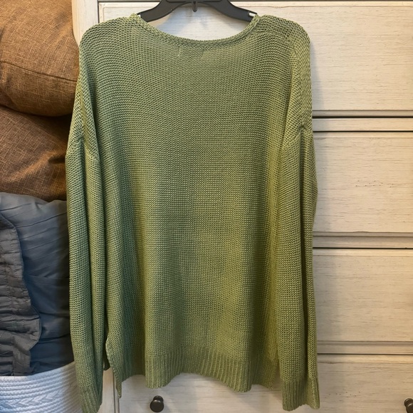 Apricot Lane Green Vneck Sweater - Picture 3 of 5